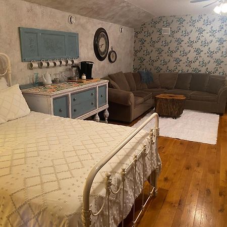 Bed And Breakfast Suite At The Wooded Retreat Pine City ภายนอก รูปภาพ