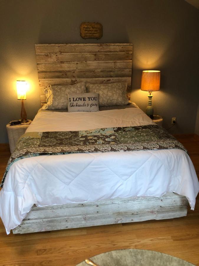 Bed And Breakfast Suite At The Wooded Retreat Pine City ภายนอก รูปภาพ