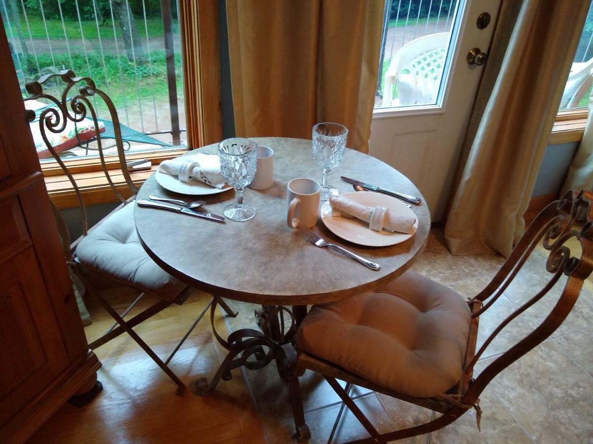 Bed And Breakfast Suite At The Wooded Retreat Pine City ภายนอก รูปภาพ